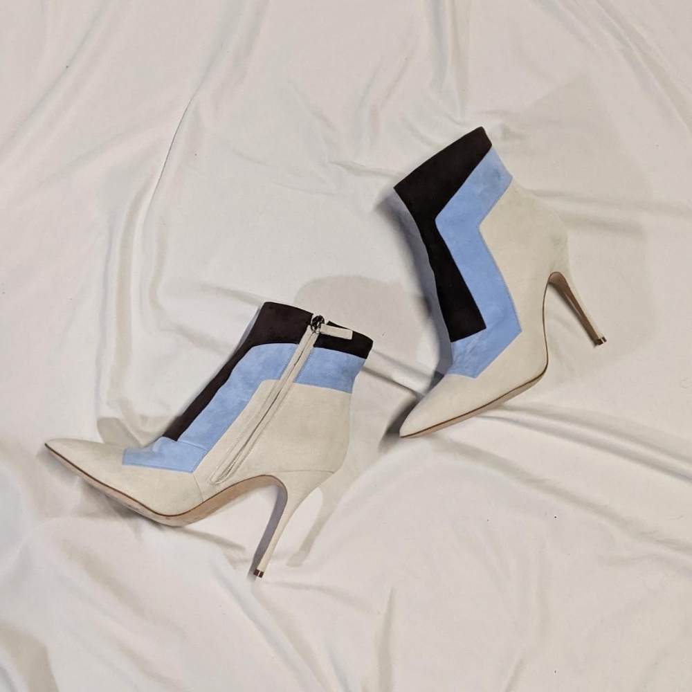 Manolo Blahnik - Picture 3 of 8